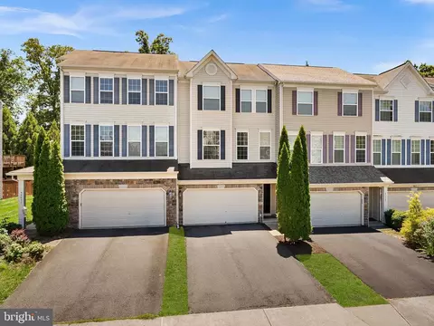 42449 Patrick Wayne Sq, Broadlands, VA 20148