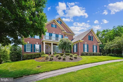 16174 Garriland Dr, Leesburg, VA 20176