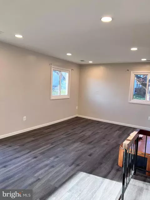 Living - 28 Howard Pl Sterling Howard Pl, Sterling, VA 20164 photo 2 of 4