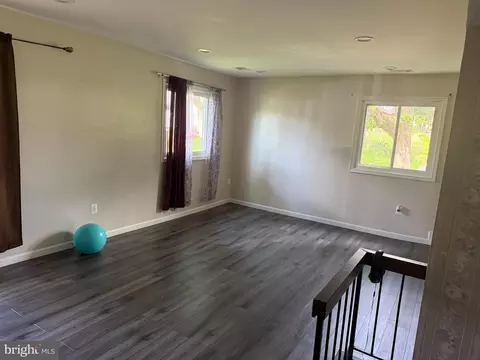 Living - 28 Howard Pl Sterling Howard Pl, Sterling, VA 20164 photo 6 of 6