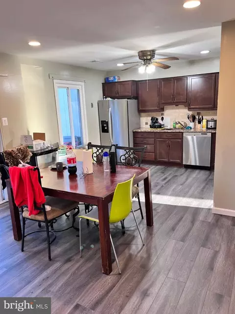 Kitchen - 28 Howard Pl Sterling Howard Pl, Sterling, VA 20164 photo 1 of 1