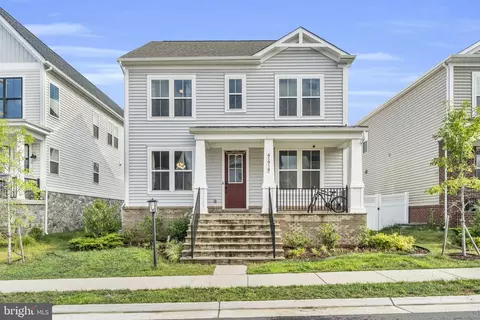 41919 Spring Air Dr, Brambleton, VA 20148