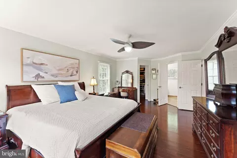 Bedroom - 43305 Wayside Cir, Ashburn, VA 20147 photo 1 of 7