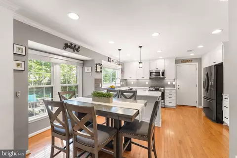 Kitchen - 43305 Wayside Cir, Ashburn, VA 20147 photo 7 of 7