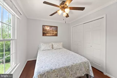 Bedroom - 43305 Wayside Cir, Ashburn, VA 20147 photo 7 of 7