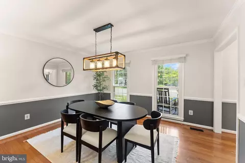 Dining - 43305 Wayside Cir, Ashburn, VA 20147 photo 2 of 4