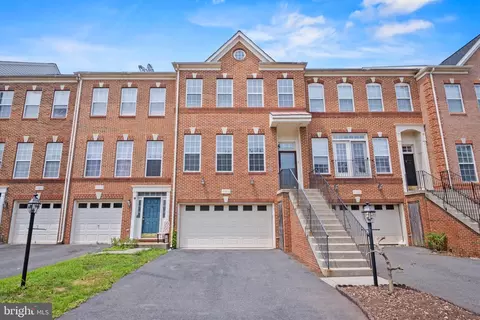 41853 Cinnabar Sq, Aldie, VA 20105