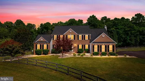38689 Cassia Ln, Lovettsville, VA 20180