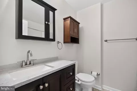 Bath - 1056 Warwick, Sterling, VA 20164 photo 3 of 3
