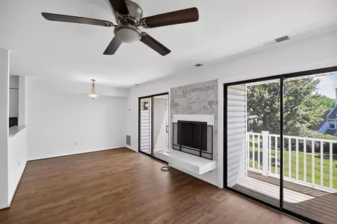Living - 1056 Warwick, Sterling, VA 20164 photo 2 of 2