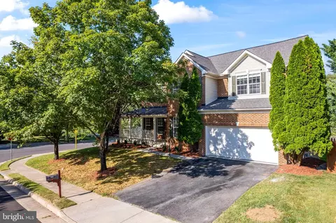 300 N Old Dominion Ln, Purcellville, VA 20132