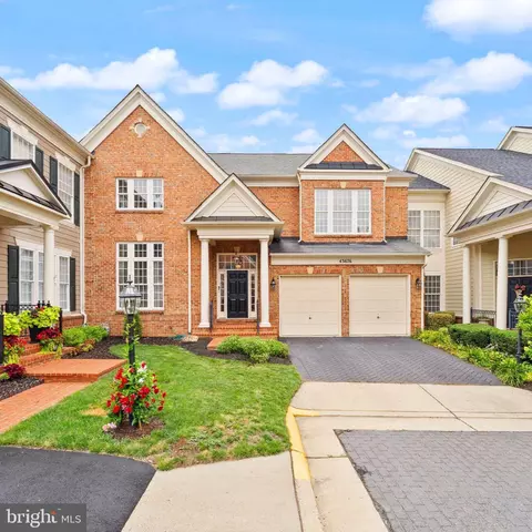 43676 Warbler Sq, Leesburg, VA 20176