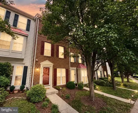 44464 Potter Ter, Ashburn, VA 20147