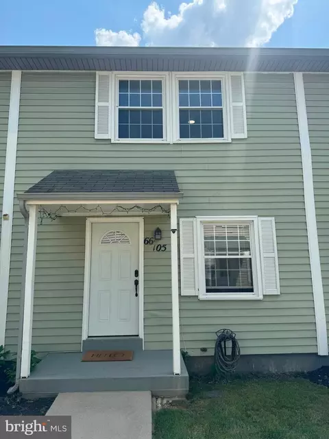 66 Plaza St NE #105, Leesburg, VA 20176