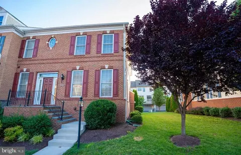 22535 Willington Sq, Ashburn, VA 20148
