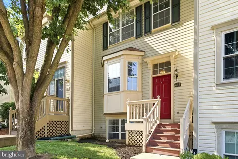 405 Mcdaniel Dr, Purcellville, VA 20132