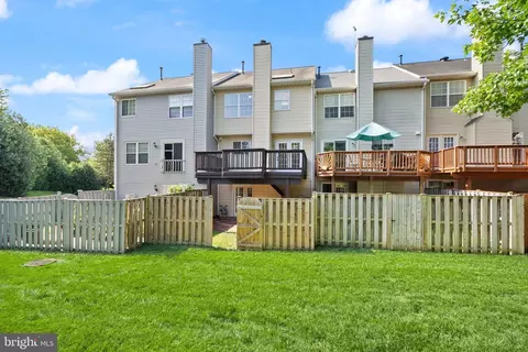 Exterior - 43268 Clearnight Ter, Ashburn, VA 20147 photo 5 of 5