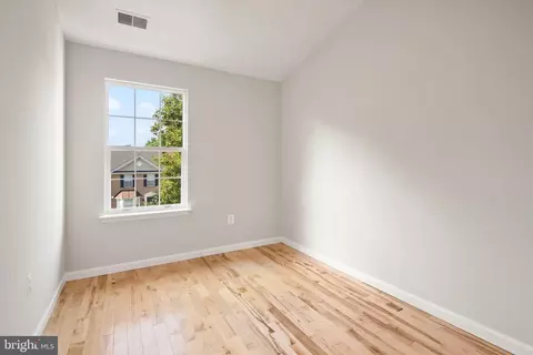 Other - 43268 Clearnight Ter, Ashburn, VA 20147 photo 4 of 6