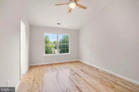 Bedroom - 43268 Clearnight Ter, Ashburn, VA 20147 photo 1 of 2