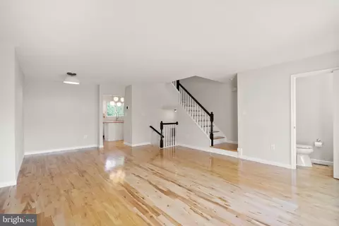 Living - 43268 Clearnight Ter, Ashburn, VA 20147 photo 1 of 4