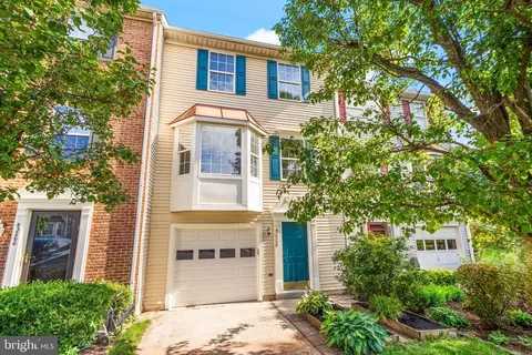 Exterior - 43268 Clearnight Ter, Ashburn, VA 20147 photo 2 of 5