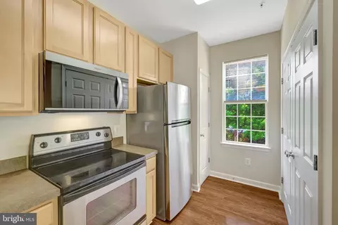 Kitchen - 22710 Blue Elder Ter #203, Brambleton, VA 20148 photo 2 of 4