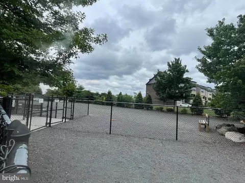 Exterior - 22325 Tees Ter, Ashburn, VA 20148 photo 11 of 12