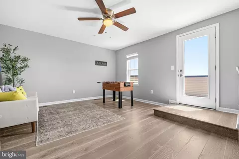 Entry Way - 22325 Tees Ter, Ashburn, VA 20148 photo 4 of 6