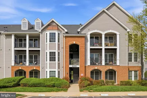 46630 Drysdale Ter #300, Potomac Falls, VA 20165