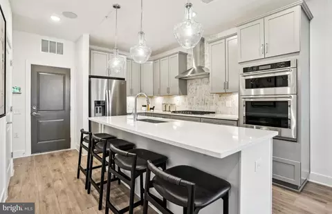 Kitchen - 19790 Lavender Dust Sq, Ashburn, VA 20147 photo 1 of 3
