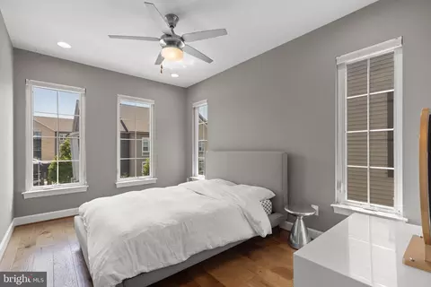 Bedroom - 20375 Codman Dr, Ashburn, VA 20147 photo 5 of 6