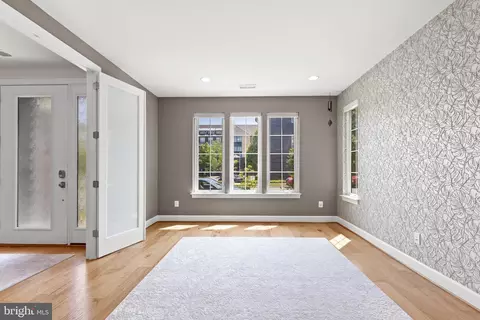 Living - 20375 Codman Dr, Ashburn, VA 20147 photo 2 of 3