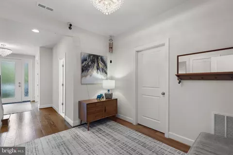 Entry Way - 20375 Codman Dr, Ashburn, VA 20147 photo 5 of 14