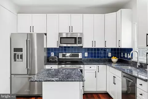 Kitchen - 42918 Needham Way, Ashburn, VA 20147 photo 2 of 6