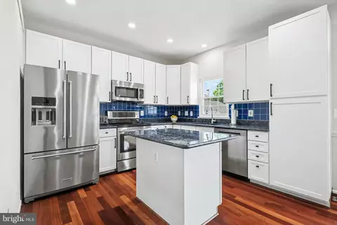 Kitchen - 42918 Needham Way, Ashburn, VA 20147 photo 1 of 6