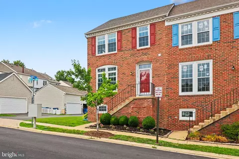 Exterior - 42918 Needham Way, Ashburn, VA 20147 photo 3 of 8