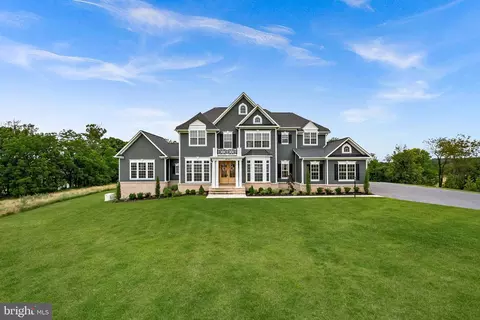 18030 Maintree Farm Ct, Leesburg, VA 20175