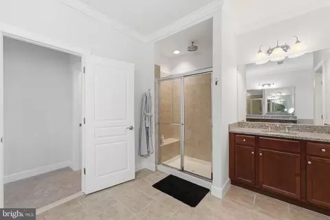 Entry Way - 23054 Bronstein Ln, Brambleton, VA 20148 photo 2 of 15