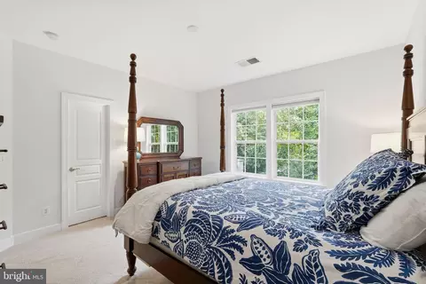Bedroom - 23054 Bronstein Ln, Brambleton, VA 20148 photo 10 of 13