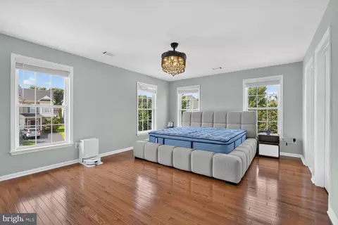 Bedroom - 43314 Fullerton St, Ashburn, VA 20147 photo 1 of 2