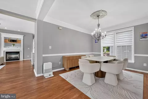 Dining - 43314 Fullerton St, Ashburn, VA 20147 photo 1 of 2