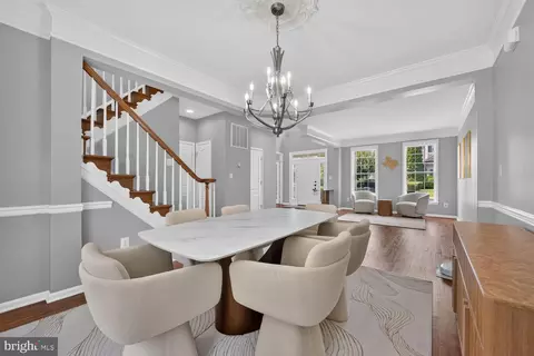 Dining - 43314 Fullerton St, Ashburn, VA 20147 photo 2 of 2
