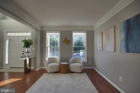 Entry Way - 43314 Fullerton St, Ashburn, VA 20147 photo 7 of 21