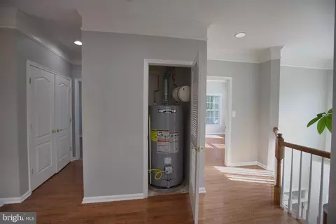 Entry Way - 43314 Fullerton St, Ashburn, VA 20147 photo 16 of 21