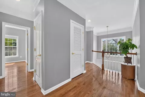 Entry Way - 43314 Fullerton St, Ashburn, VA 20147 photo 4 of 5
