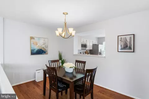 Dining - 20944 Rootstown Ter, Ashburn, VA 20147 photo 2 of 2