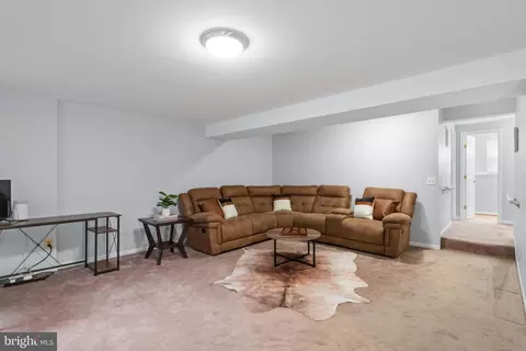 Living - 20944 Rootstown Ter, Ashburn, VA 20147 photo 3 of 3
