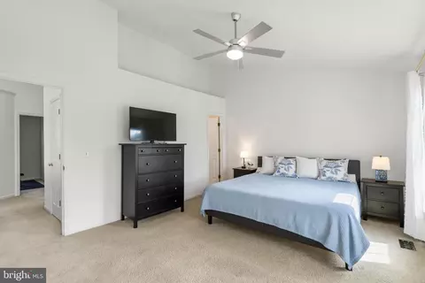 Bedroom - 20944 Rootstown Ter, Ashburn, VA 20147 photo 1 of 3