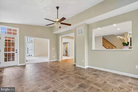 Living - 42855 Chatelain Cir, Brambleton, VA 20148 photo 6 of 6
