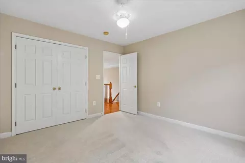 Bedroom - 42855 Chatelain Cir, Brambleton, VA 20148 photo 3 of 5